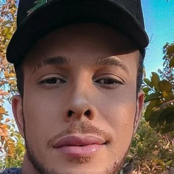 EDIL MAGNO DE CASTRO