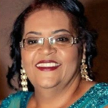 Andrea Alves de Paula